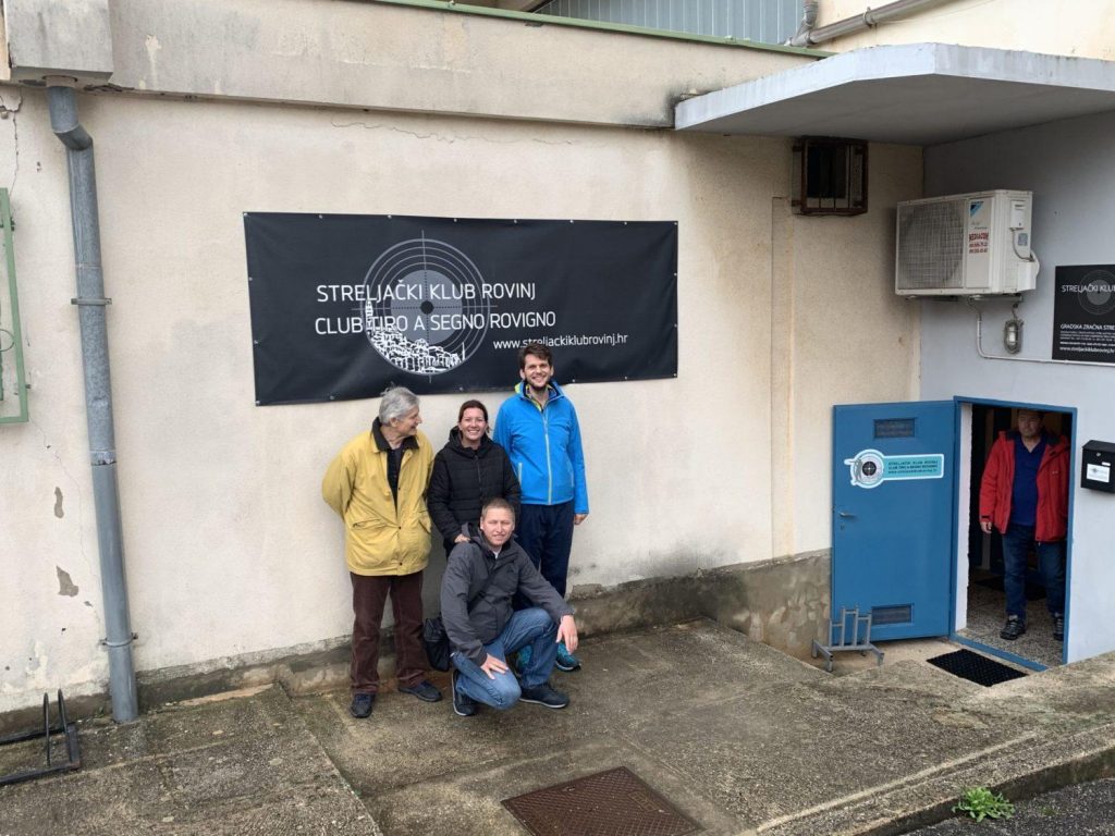 članovi streljačkog kluba rovinj, moris popović, franko licul, goran matošević, rudolf marić, emin kugić i gordana zgrablić