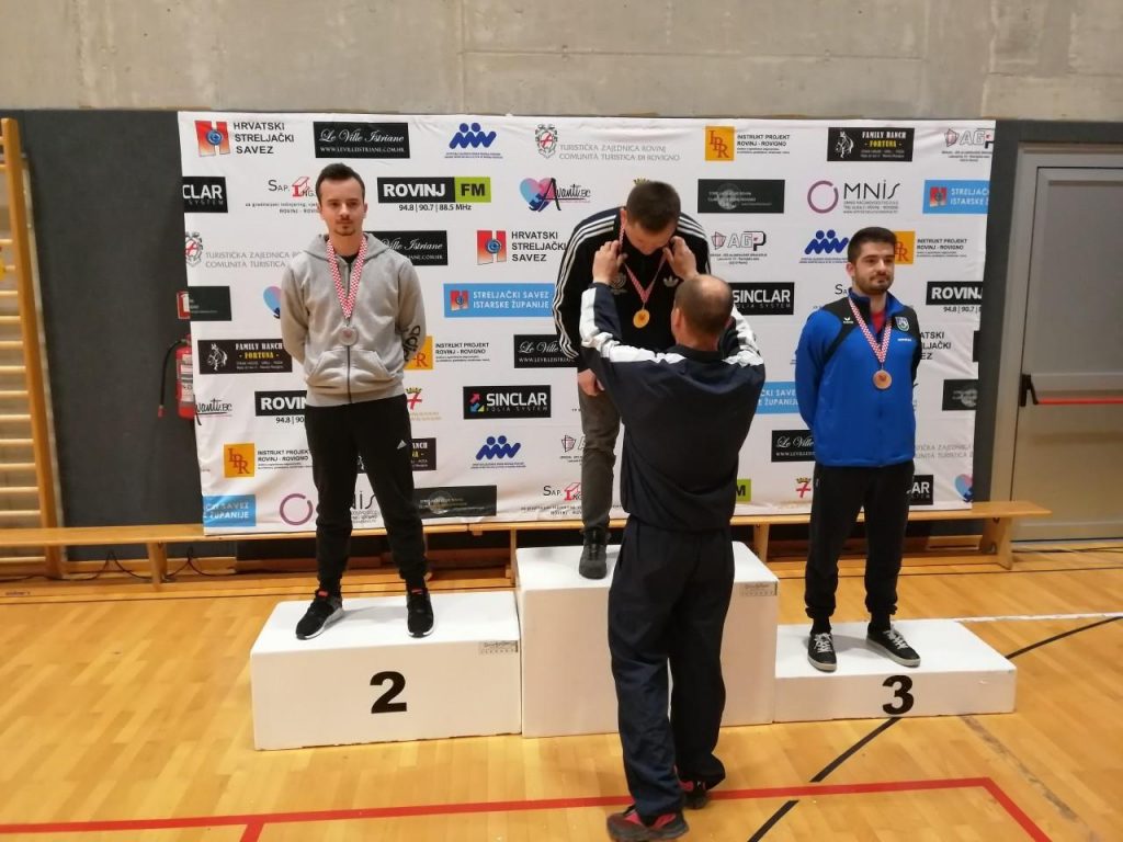 Proglašenje najboljih natjecatelja zračna puška muškarci rovinj 2019