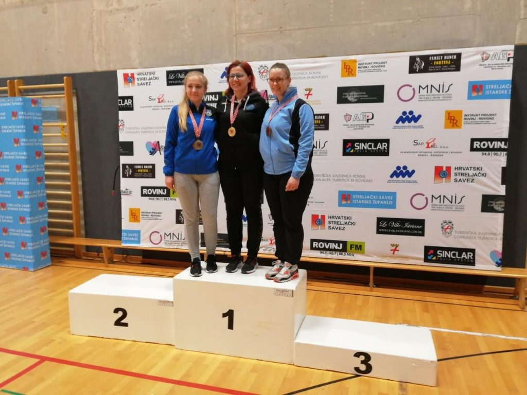 Proglašenje najboljih natjecatelja zračna puška žene Rovinj Snježana pejčić