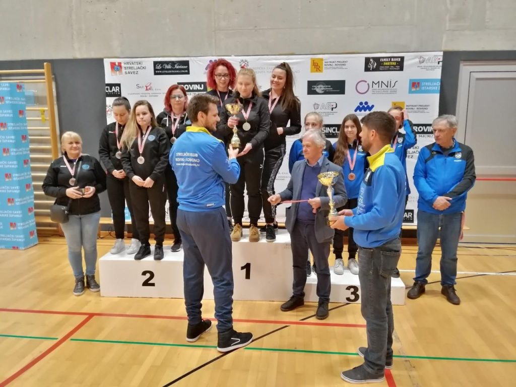 Proglašenje najboljih natjecatelja zračna puška žene Rovinj