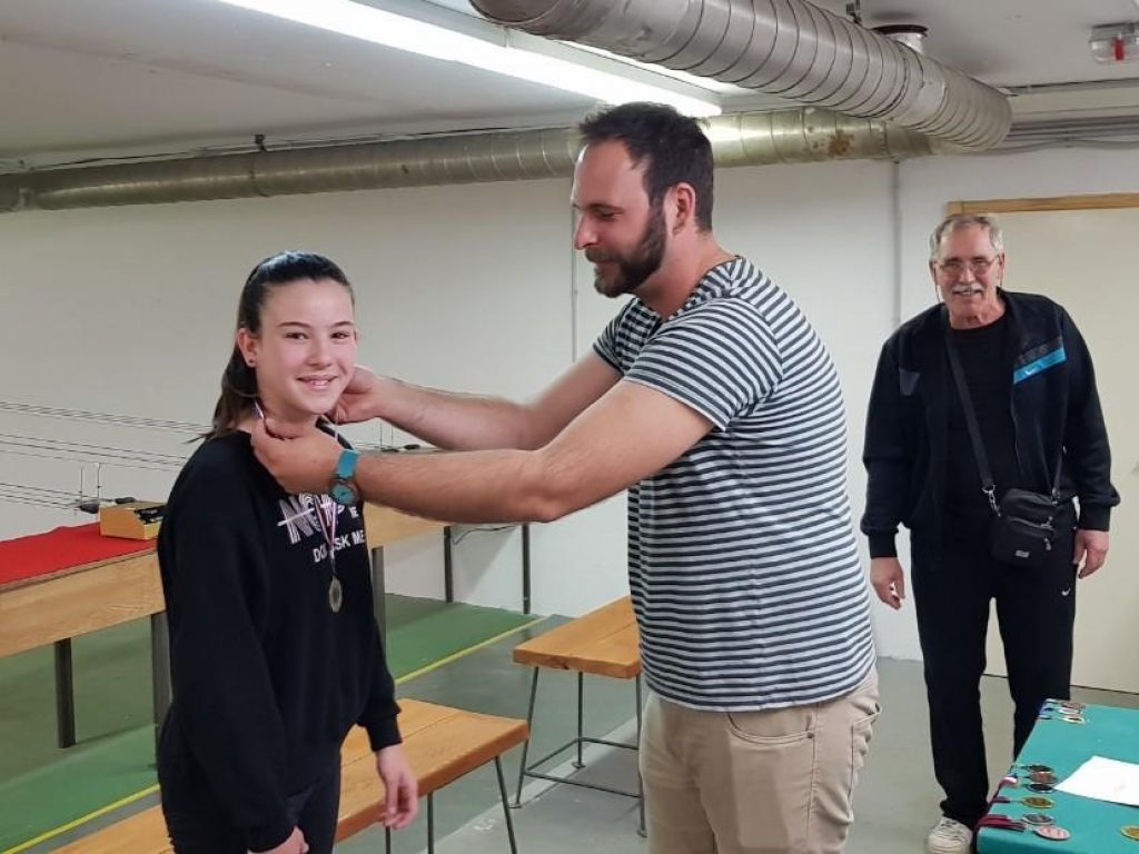 Prvenstvo Istarske županije strijelci SK Centar pula sportsko streljaštvo zračna puška kadetkinje