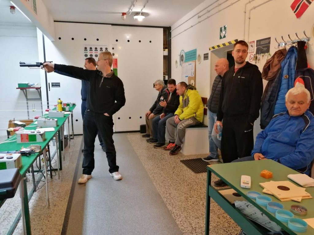 Natjecanje u sportskom streljaštvu zračni pištolj muški