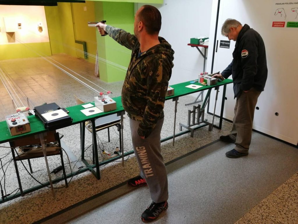 Strijelci SK Rovinj i Sk Istra marčana na natjecanju u Rovinju